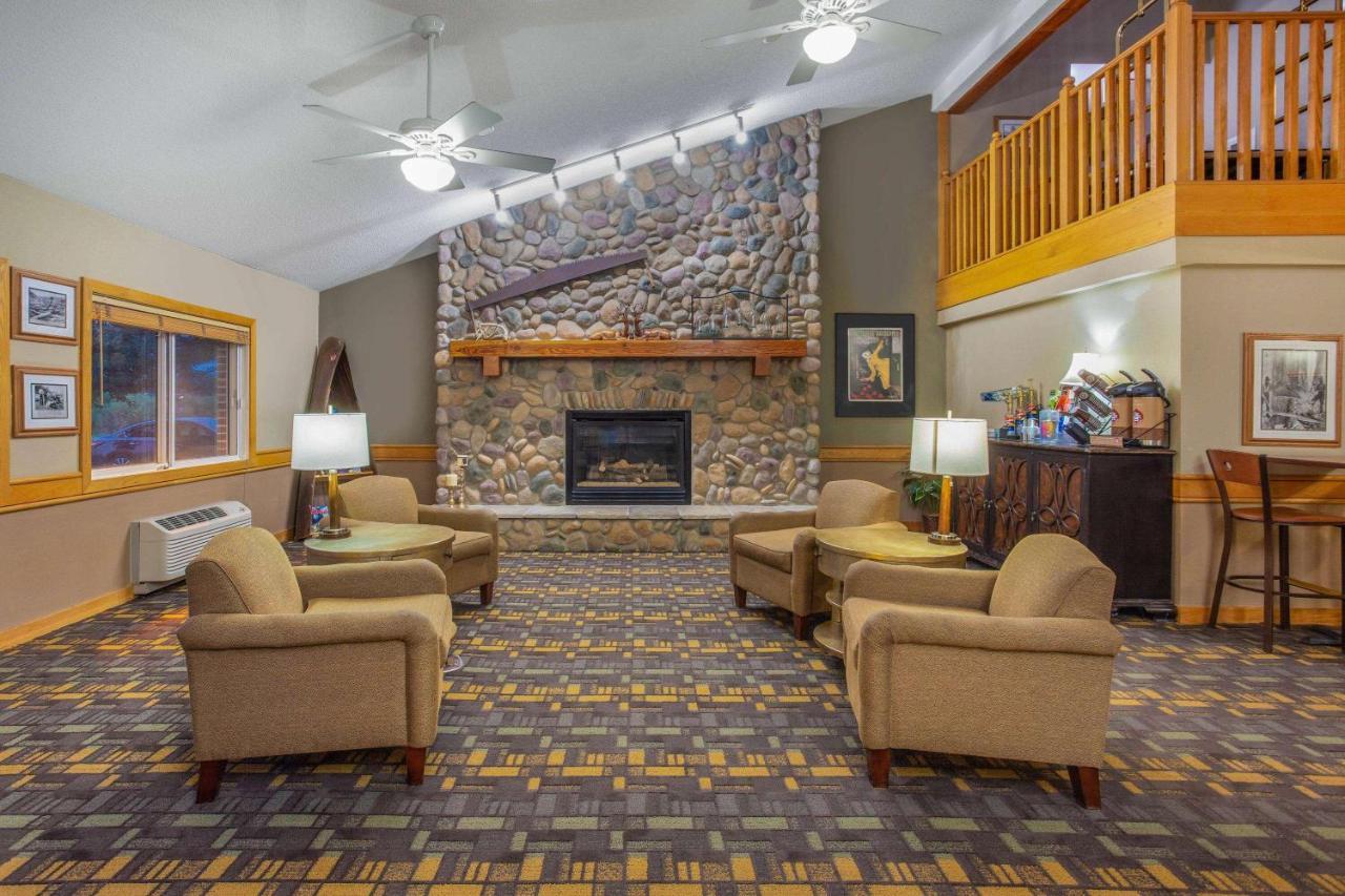 Americinn By Wyndham Stillwater Exterior photo